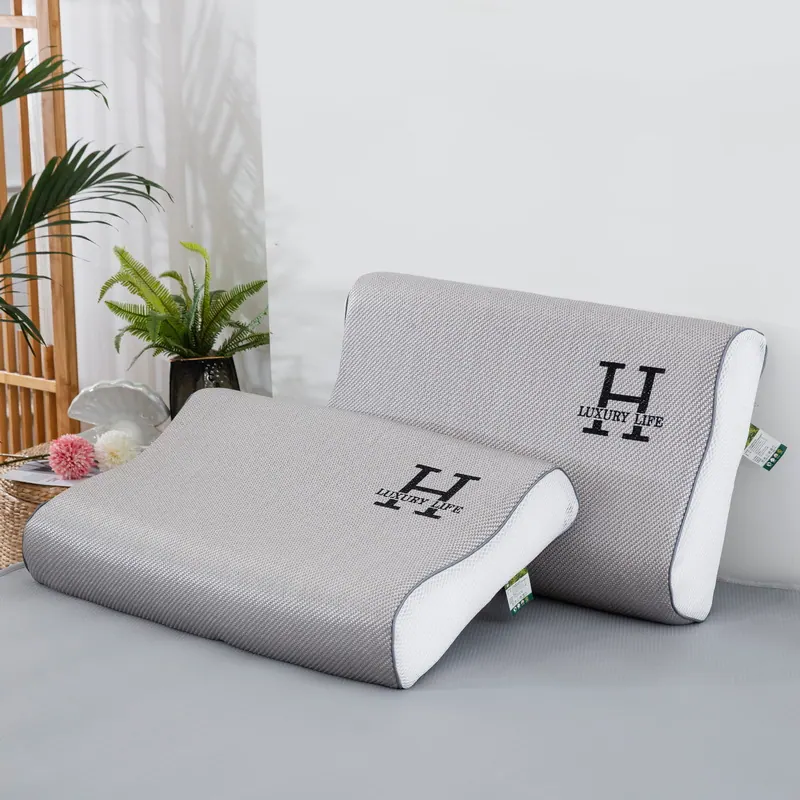 600D Cooling Rattan Latex Pillowcase