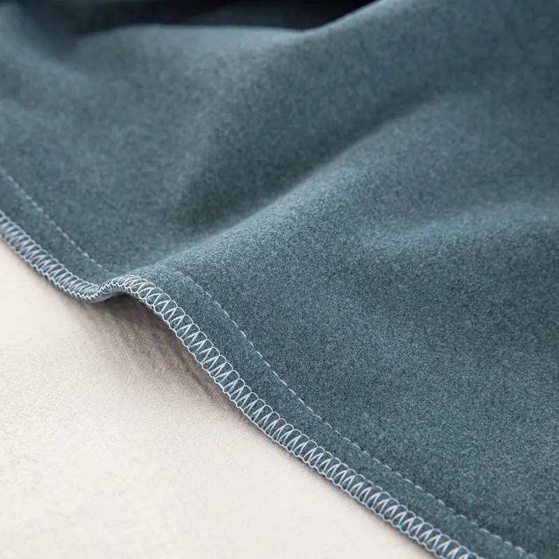 DeRong Warm Fiber Bread-Shaped Pillowcase