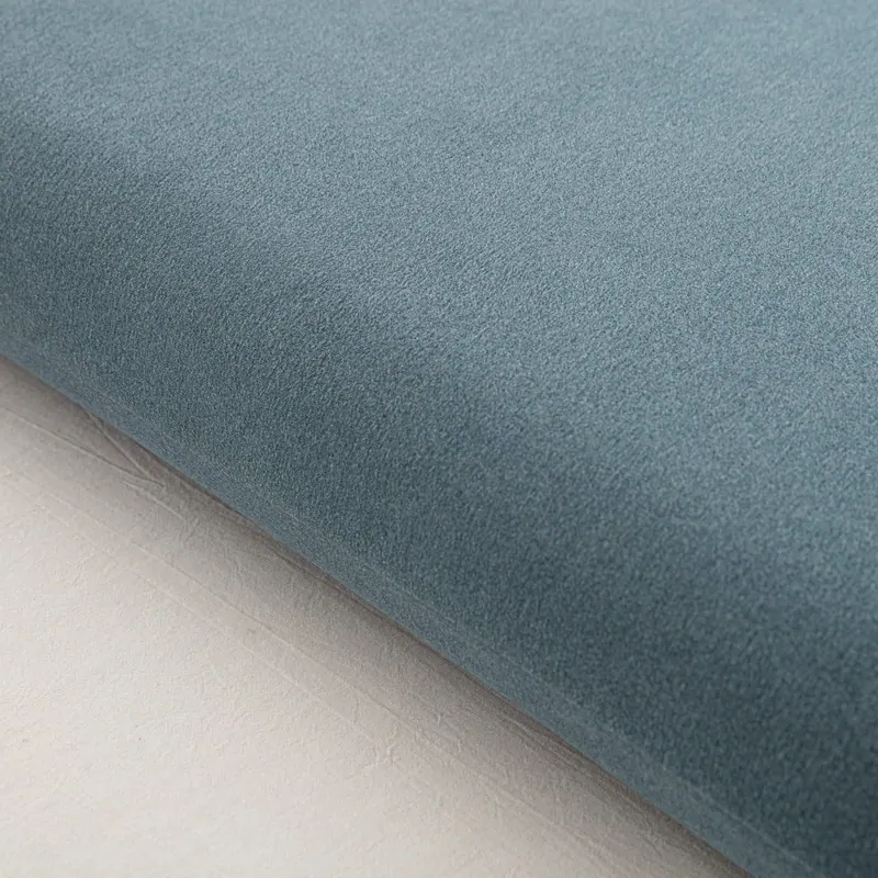 DeRong Warm Fiber Bread-Shaped Pillowcase