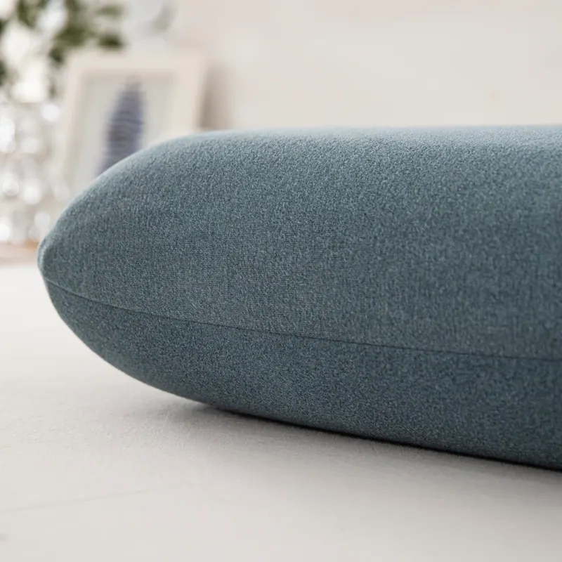 DeRong Warm Fiber Bread-Shaped Pillowcase