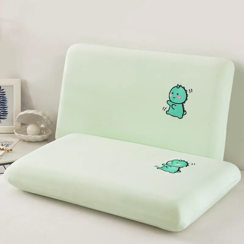 DeRong Warm Fiber Bread-Shaped Pillowcase