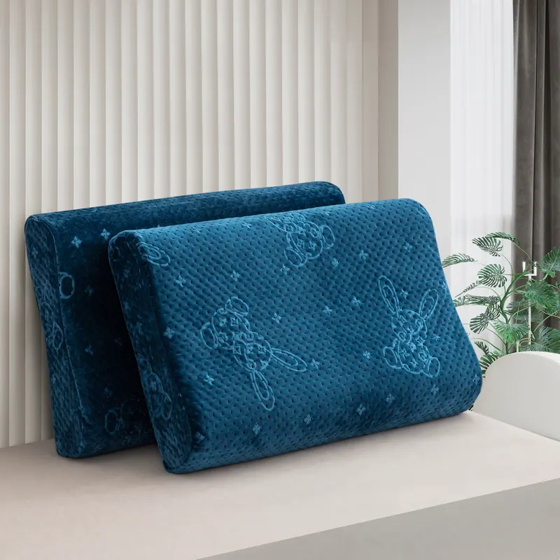 Lucky Rabbit Quilted Autumn/Winter Latex Pillowcase