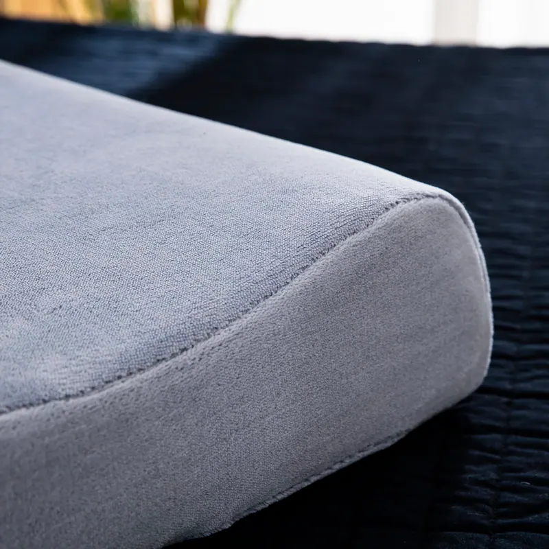 H-Pattern Embroidered Milk Velvet Latex Pillowcase