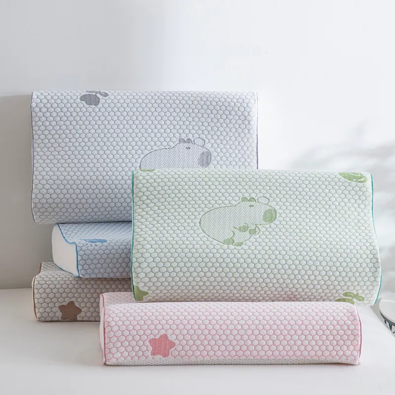 Capybara Cooling Beaded Latex Pillowcase